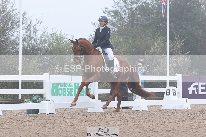 250404-091230-04420 - 076+074-Angus.Corrie-Deane+Amelia.Struel