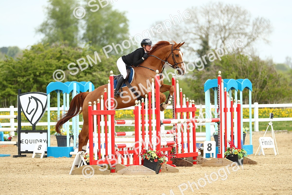 SBM_001121 - Class 4 - Senior Newcomers 1.10m