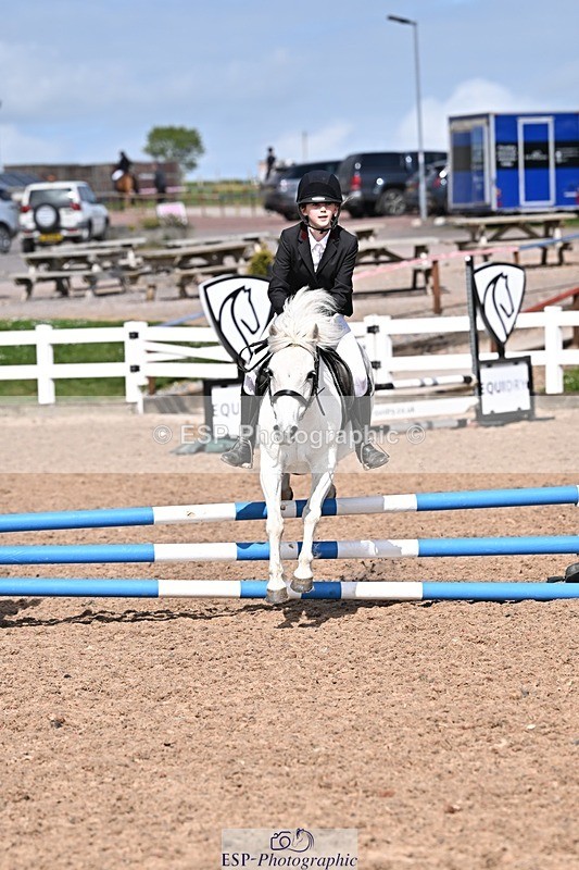 260512-160240-00067 - 60cm Classes