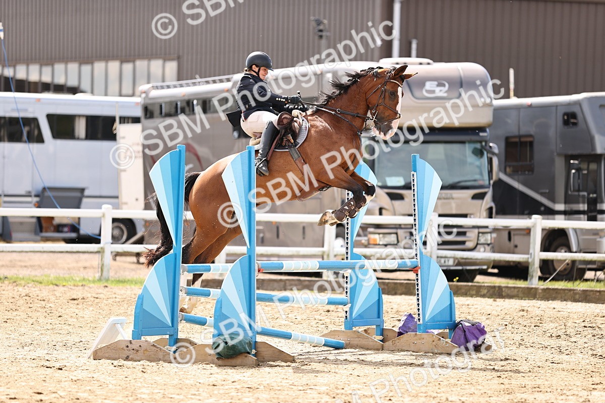 SBM_002026 - Class 9 - Senior British Novice - 90cm