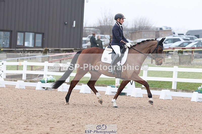 250216-104139-05052 - 221-Alice.Peternell-Noa.Le