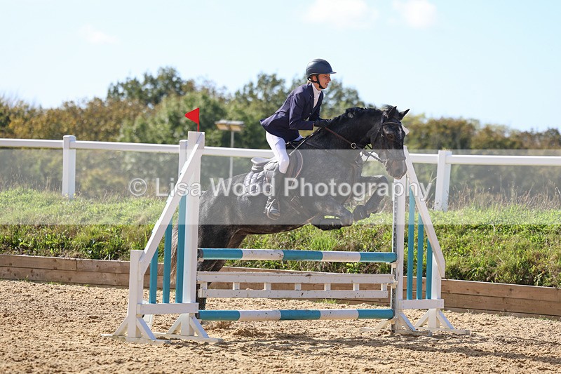 3E7A5017 - Class 9: 80cm Senior