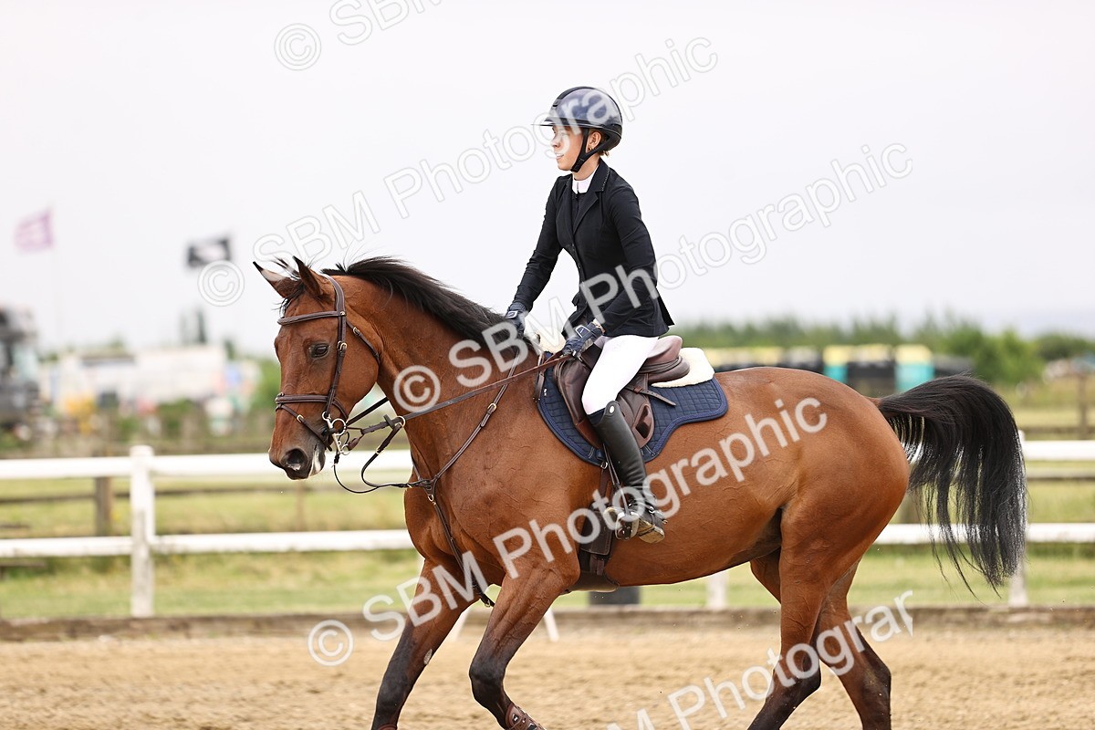 SBM_003139 - Class 21 - Senior Newcomers - 1.10m