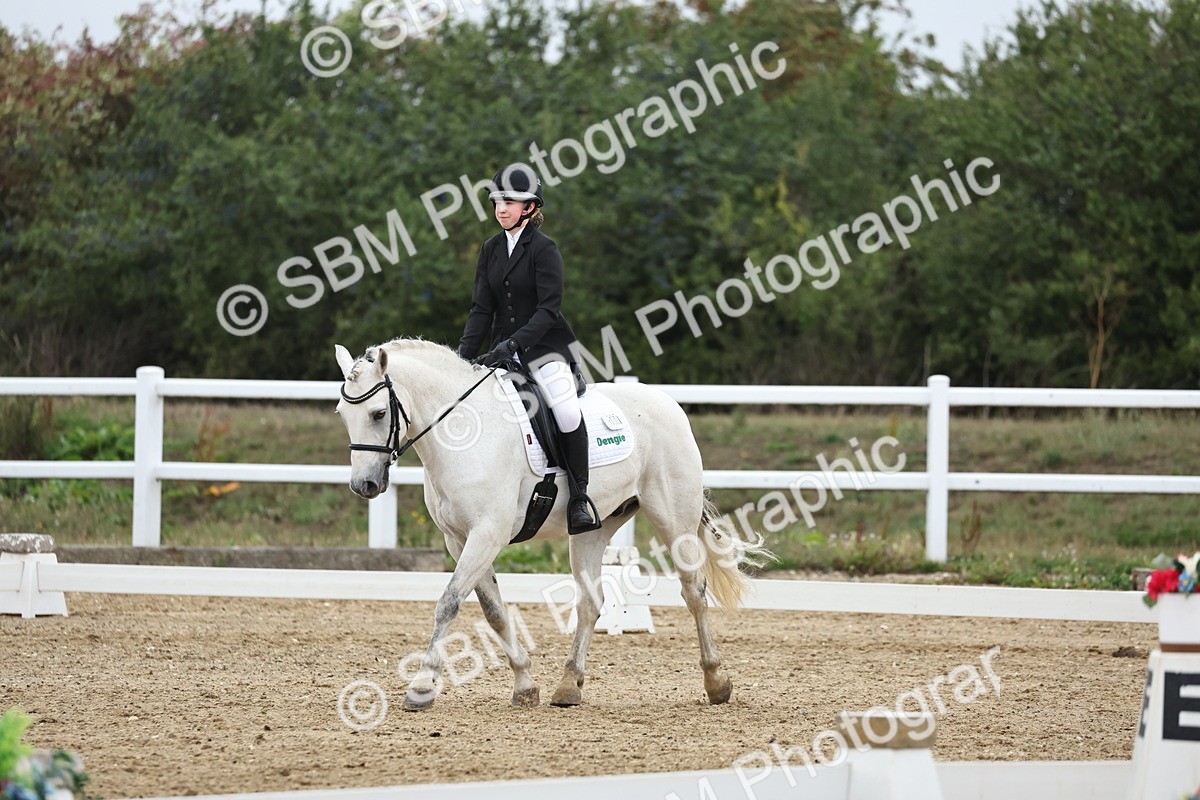 SBM_004338 - Class 8 - Novice 3 Champs