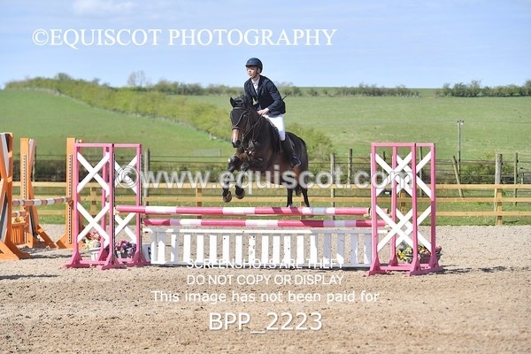 BPP_2223 - CLASS 22 SUN Senior BritiNovice/ 90cm Open