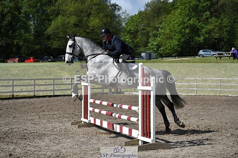 230512-102845-00531 - Cls 10 Snr 85cm Schooling