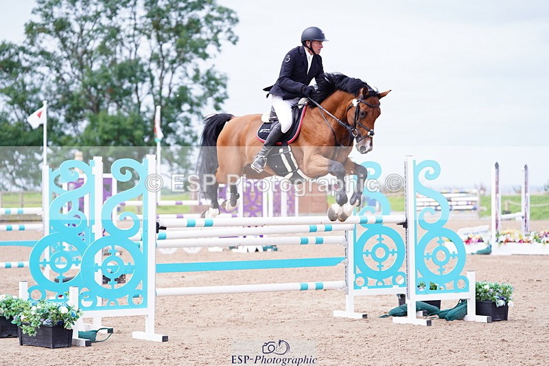 240803A-110828-07363 - Cls 29 Snr Foxhunter