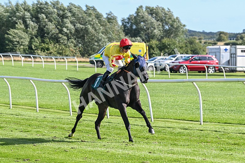 050825-Race 6-Happier-6285 - Race 6