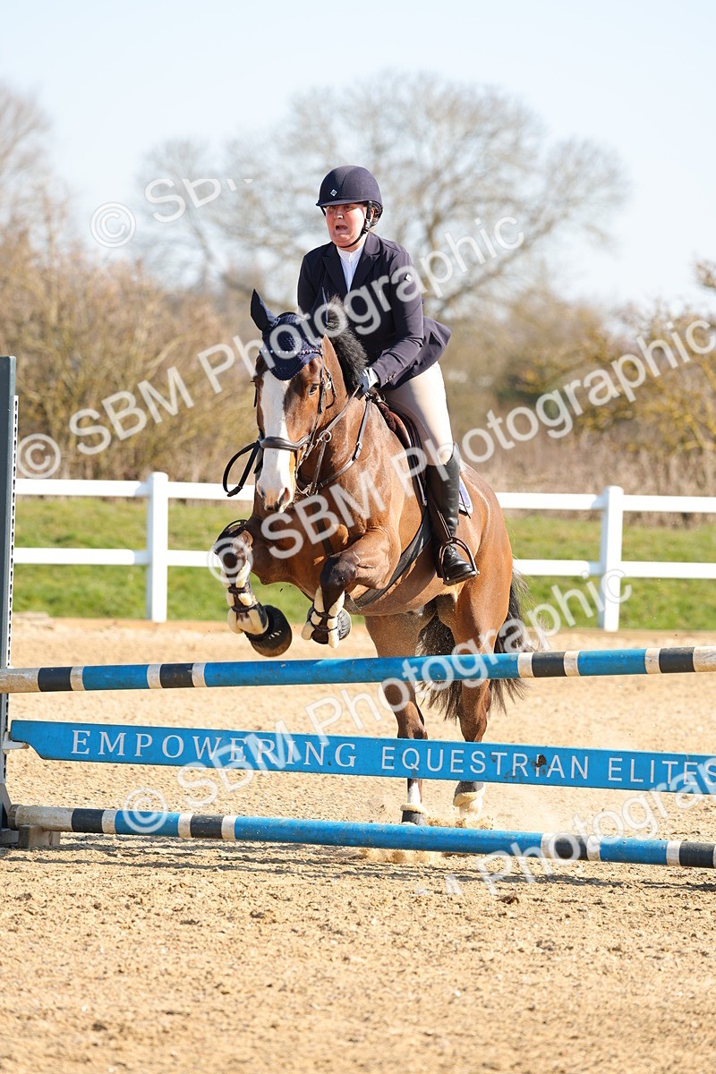 SBM_000200 - Class 1 - Clear Round