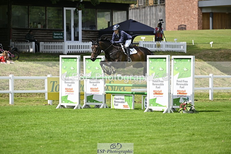 250613A-103820-00521 - Cls 1 Snr Newcomers and 1.10m Open