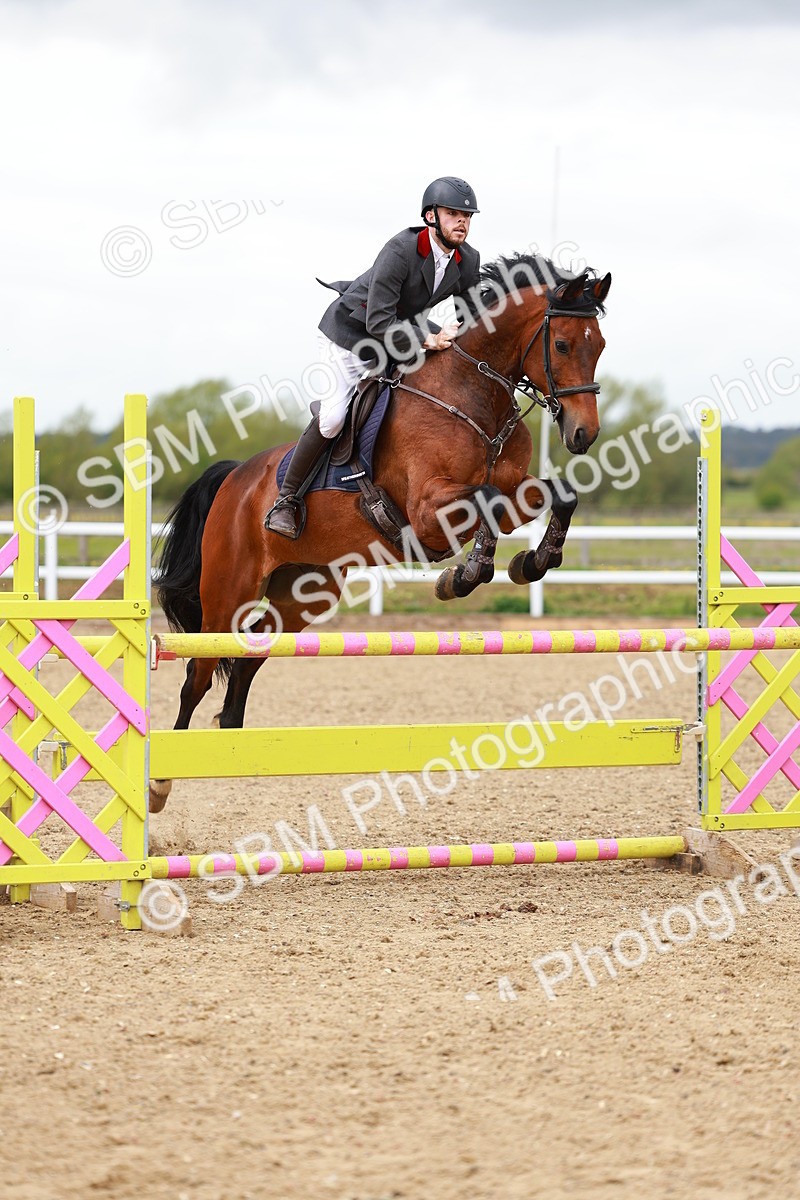 SBM_002311 - Class 10 - Senior Newcomers - 1.10m