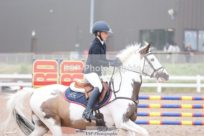 240630A-100242-11703 - Cls 30 British Novice and 80cm Open