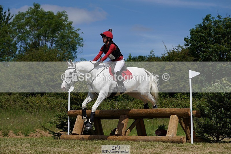 240629X-114212-0157 - 001-Issy_Baldock-FREDDIE