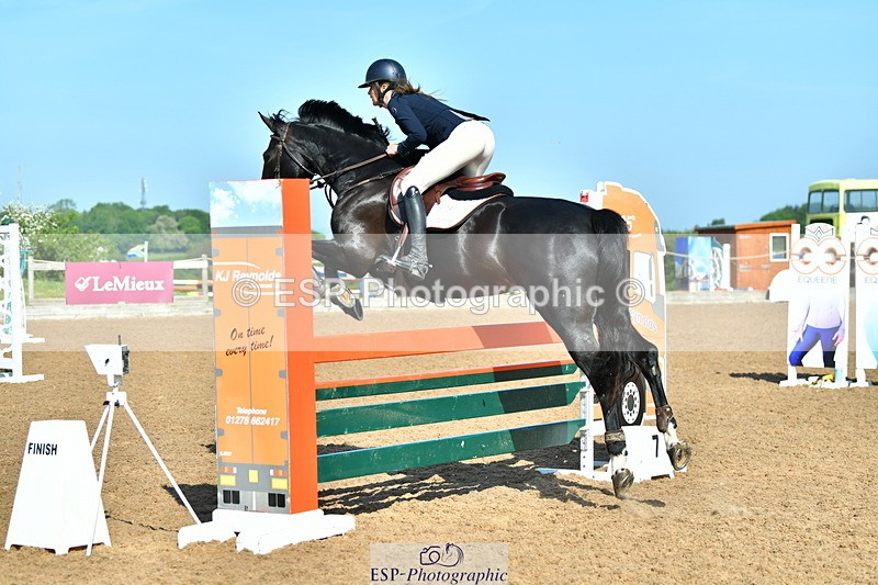 230527A-092354-02968 - Cls 13 Snr 1.05m + 1.10m Open