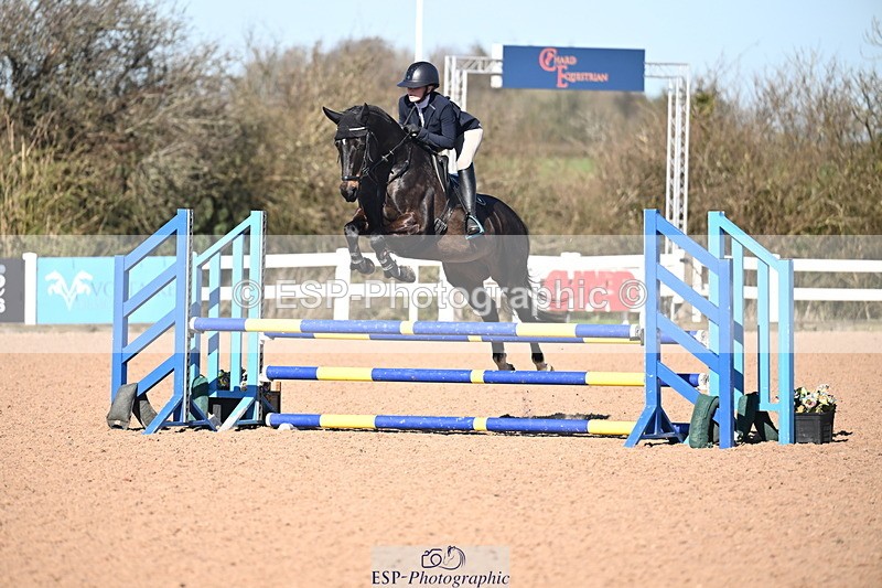 260318B-103042-00102 - Clear Round & Brit Nov 90cm