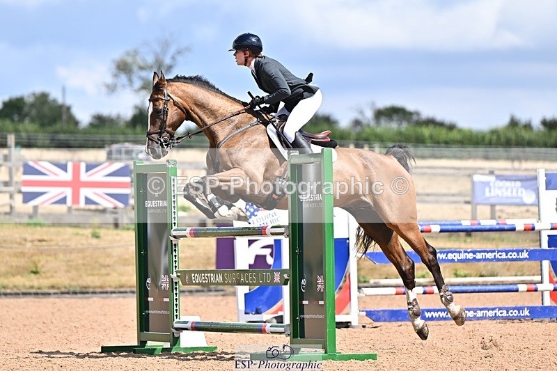 260819-143043-01113 - Cls 6 Foxhunter and 1.20m