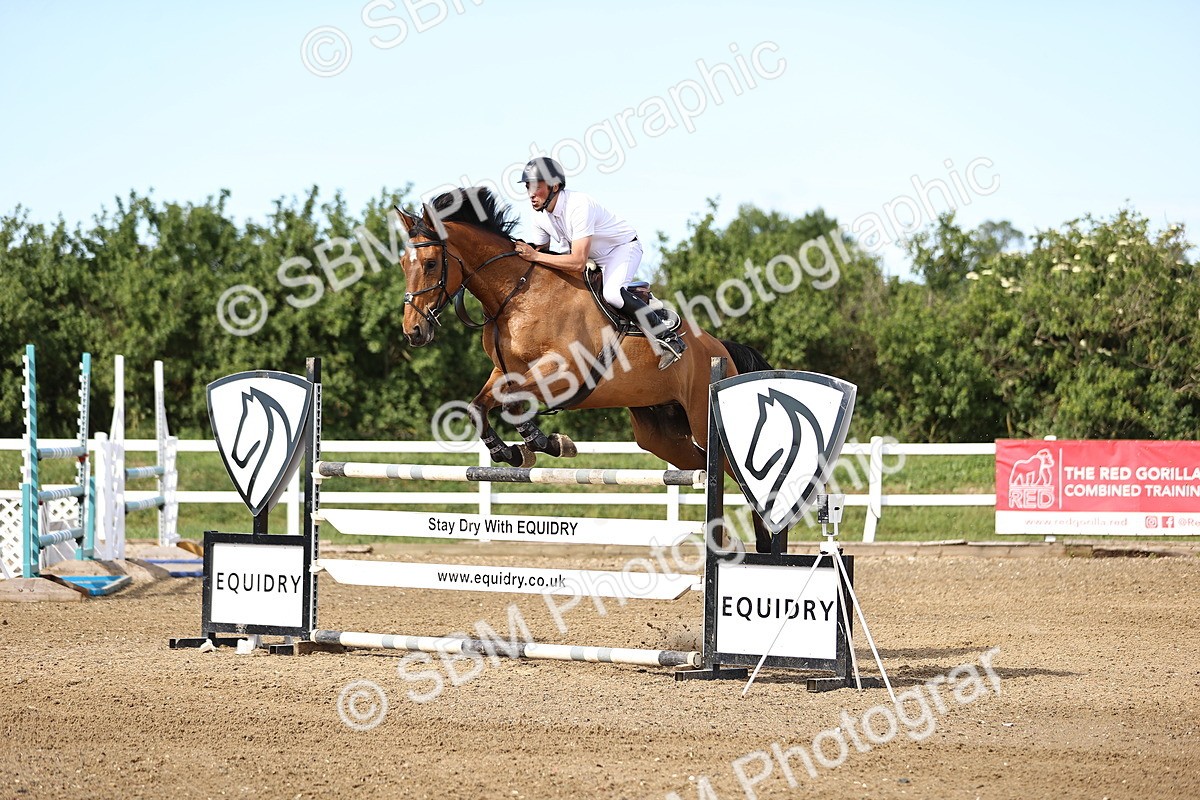 SBM_002931 - Class 5 - Senior Foxhunter - 1.20m