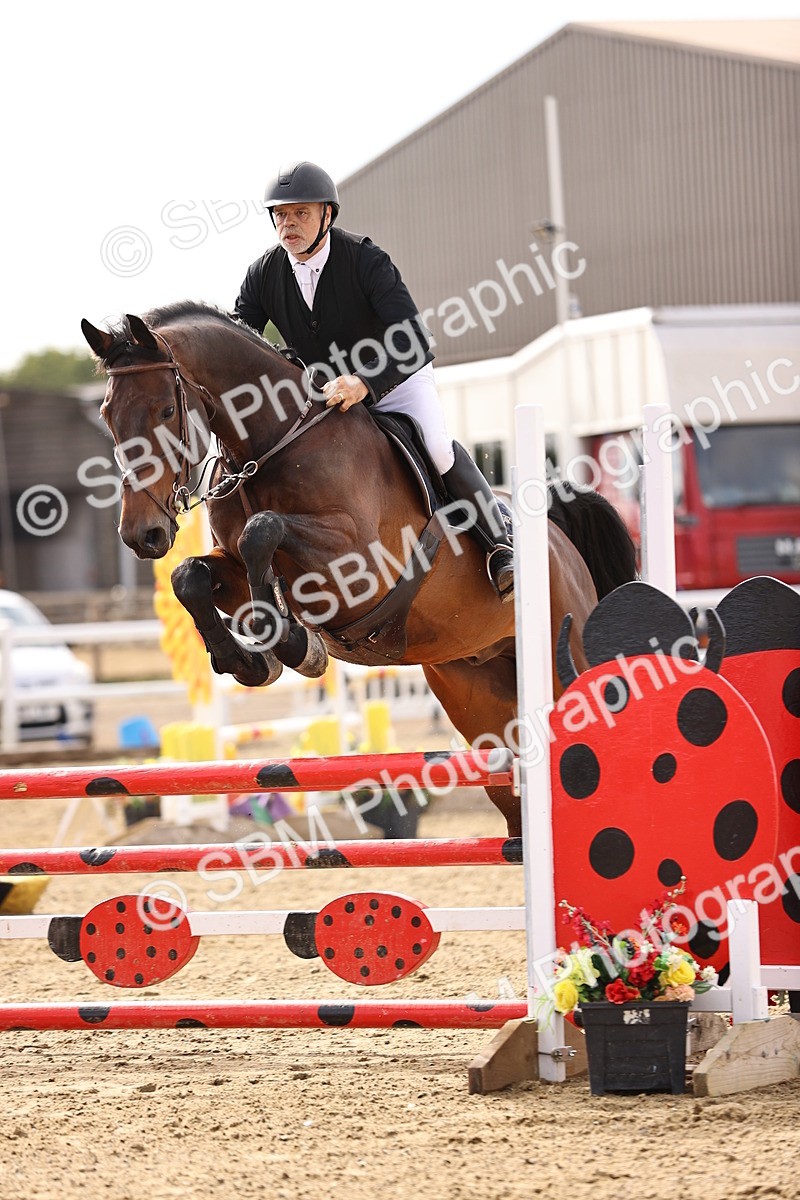 SBM_009326 - Class 7 - Senior Discovery - 1.00m Open