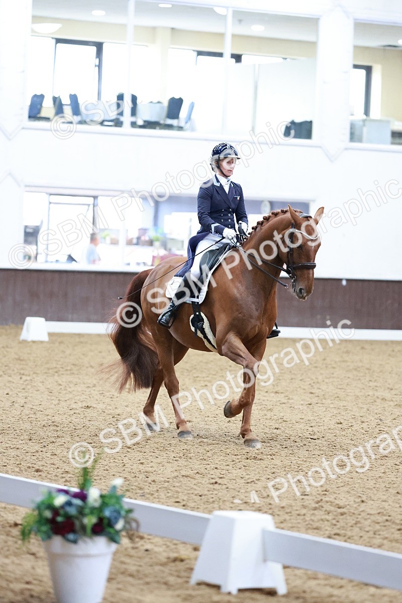 SBM_020862 - Class 13 - FEI INT I - 16.26-17.14