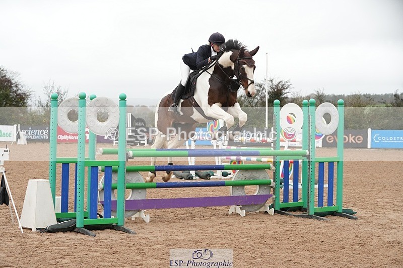 251109-111344-03506 - Cls 20 Newcomers and 1.10m Open