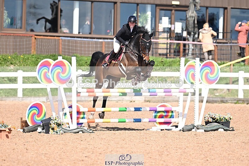 260328-135219-03948 - Cls 24 1.05m Amateur Quali