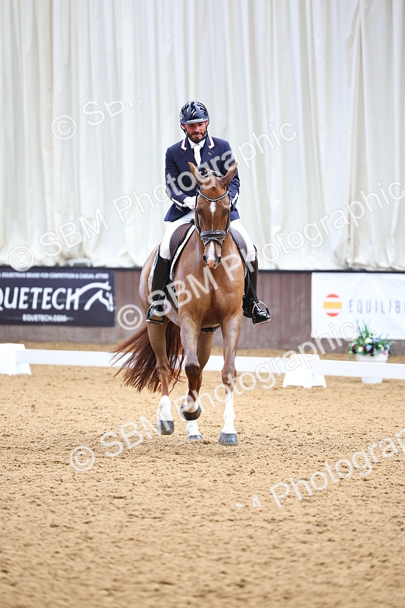 SBM_006378 - Class 5 - novice 6 - 12.04-13.07