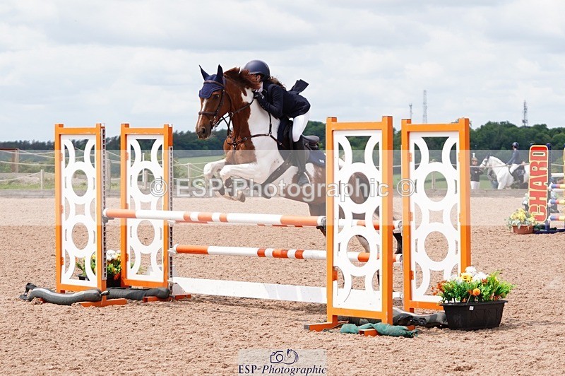 250608-130816-02824 - Cls 9 Pony Newcomers and 1m
