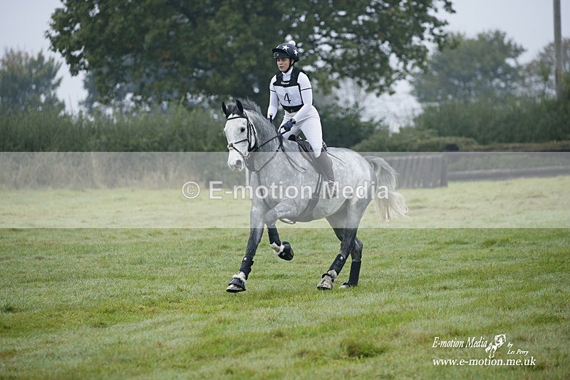 WWHT 171021 0026 - Novice Restricted (0.80m)  17/10/21