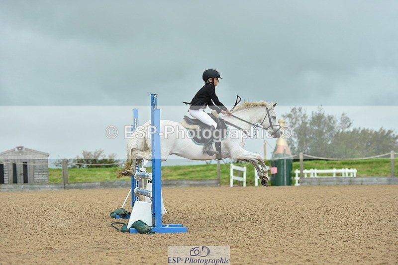 230819A-095910-00124 - Cls 36 Stepping Stones 128cm + 138cm