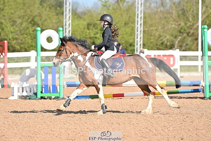 240504A-091328-00035 - Cls 11 Clear Round 50cm
