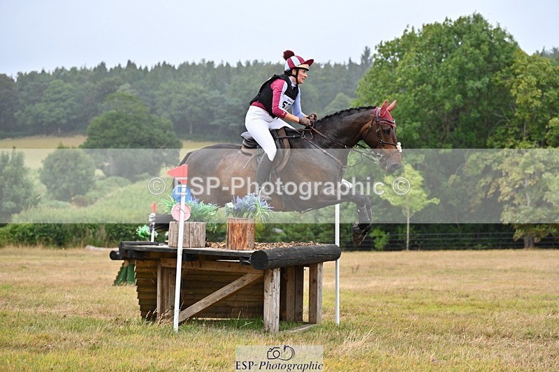 250803A-130002-13568 - M-570-Lizette.Jackman-MURPHYS.GAUNTLET