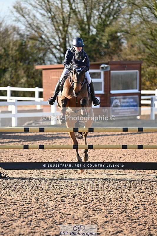 231209A-110912-01572 - Cls 11 Snr 1.05m Open