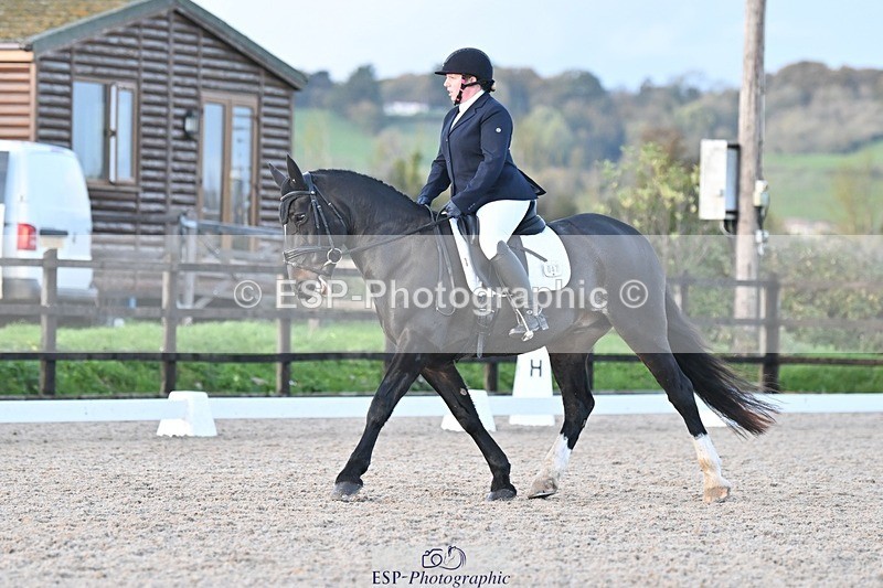 231105-160136-03997 - Cls 4 Novice 24 15.24 to 16.35 break