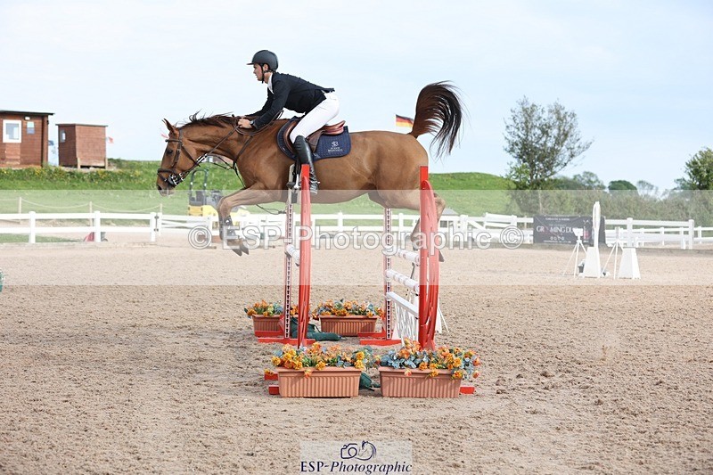 250508-173548-04475 - Cls 12 Snr Newcomers