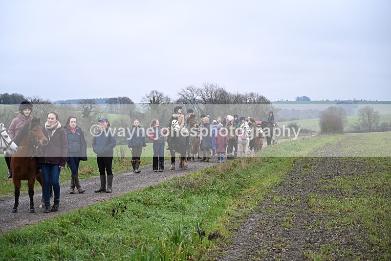 WJ7_9709 - Walk out..