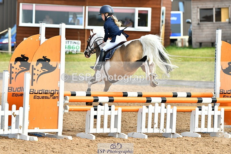 230624A-091903-00121 - Cls 36 Stepping Stones 128 & 138cm