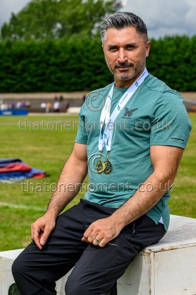 CEM26-913425 - Track Male Set Two