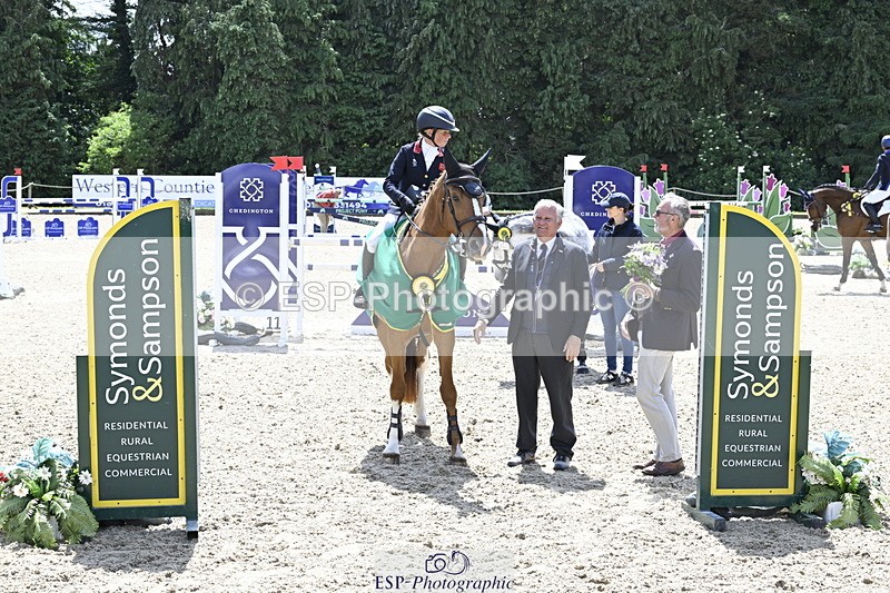 250525A-131647-17605 - Presentations Section B CCI 3 Star Long