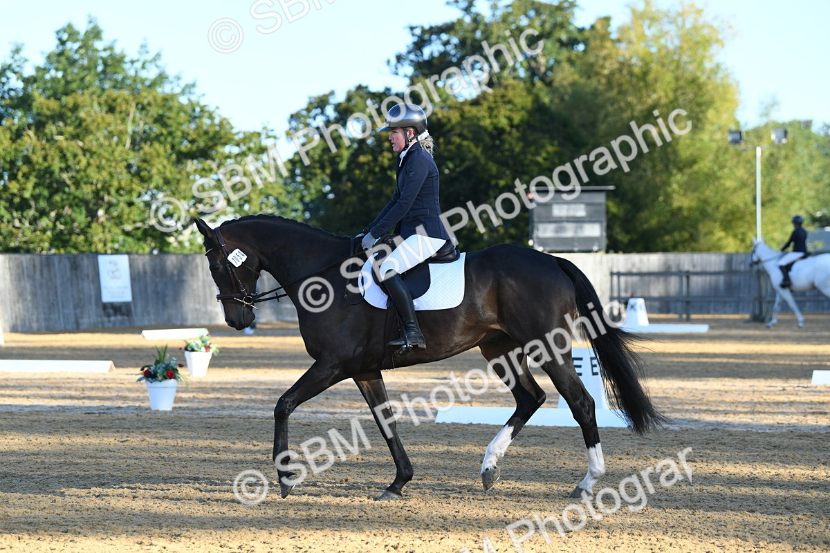 SBM_14349 - D4 - Small Tour Championship - Intro B