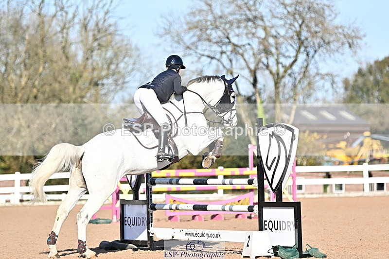 241113A-123122-00503 - Cls 04A&B Snr Newc & 1.10m Open