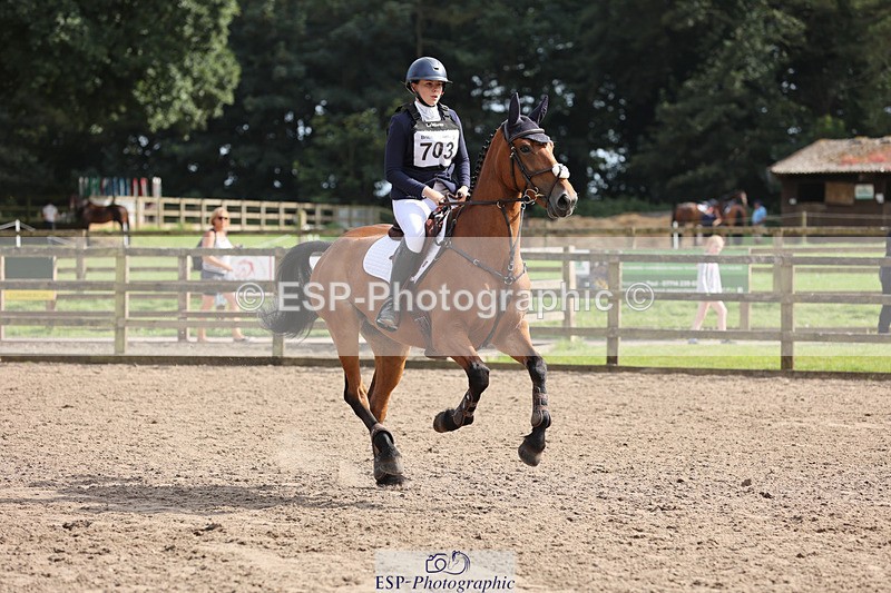 240804-161306-16738 - 703-Holly_Morris-ROYALE_LOUIS