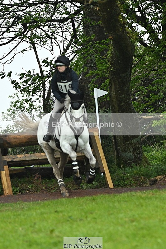 250418-160339-07041 - 319-Flora.Lickiss-MR.MONTY.DON