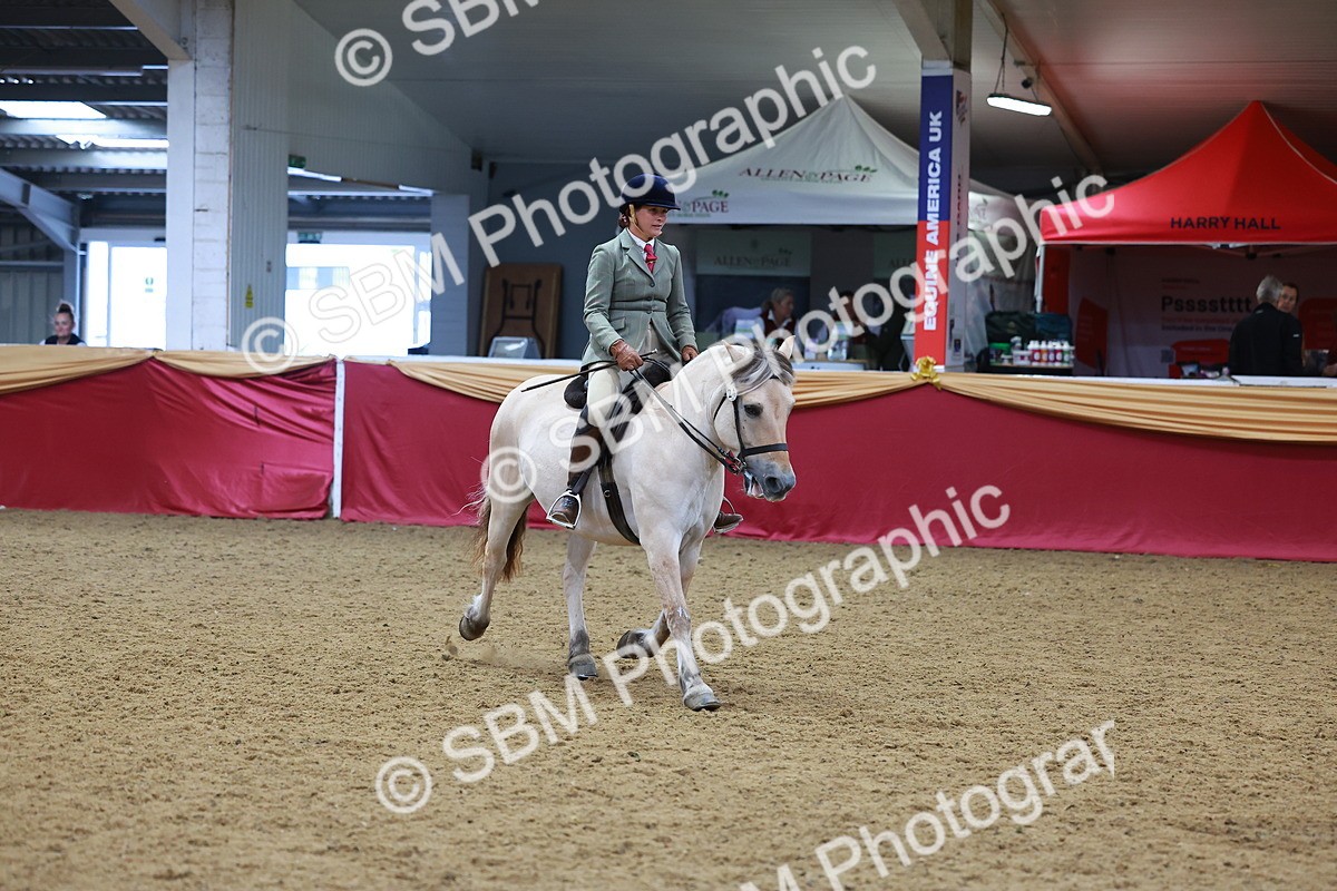 SBM_05455 - Class 11R - Ridden Veteran