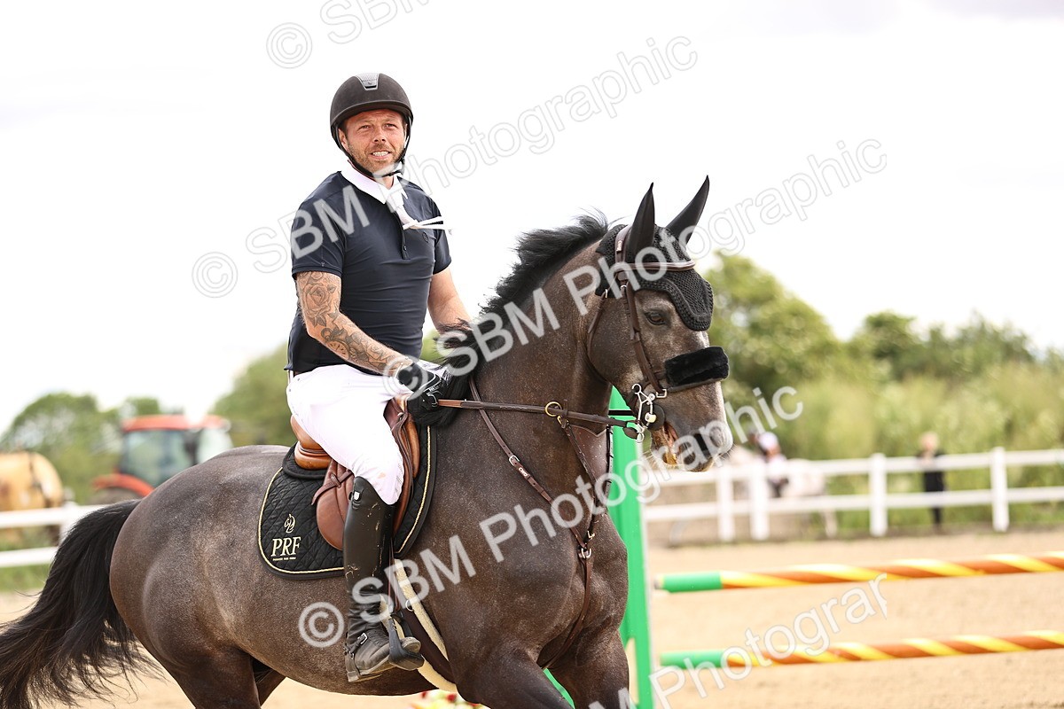 SBM_006610 - Class 17 - Senior Discovery -1.00m
