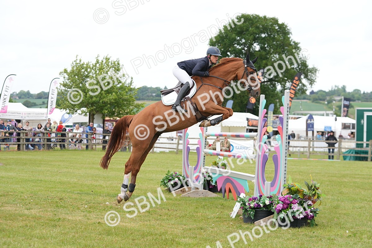 SBM_05316 - Class 201 - British Horse Feeds Speedi Beet Horse of the Year Show Grade  C