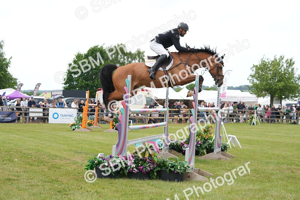 SBM_06405 - Class 202 - National 1.40m Open