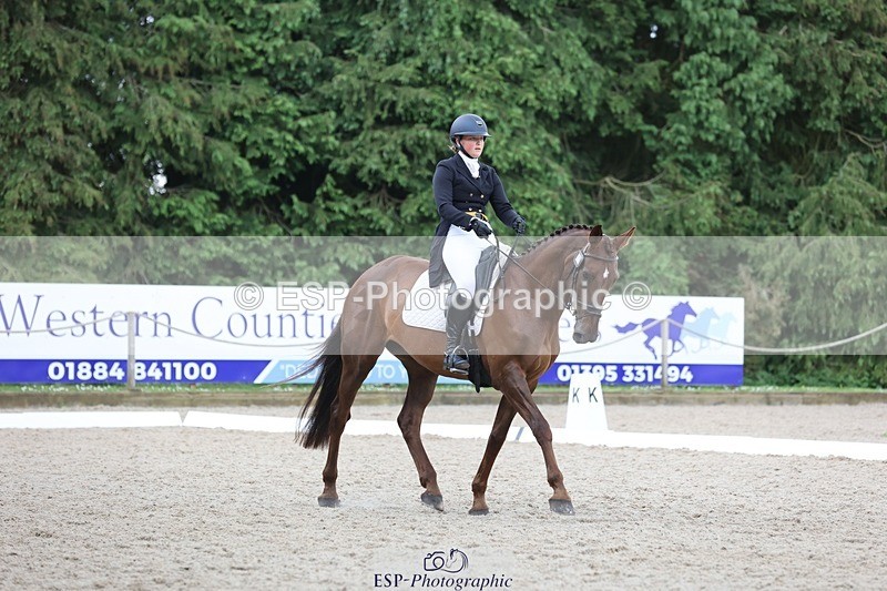 240524-140706-09664 - 279-MHF_LADY-Poppy_von_Maltzahn