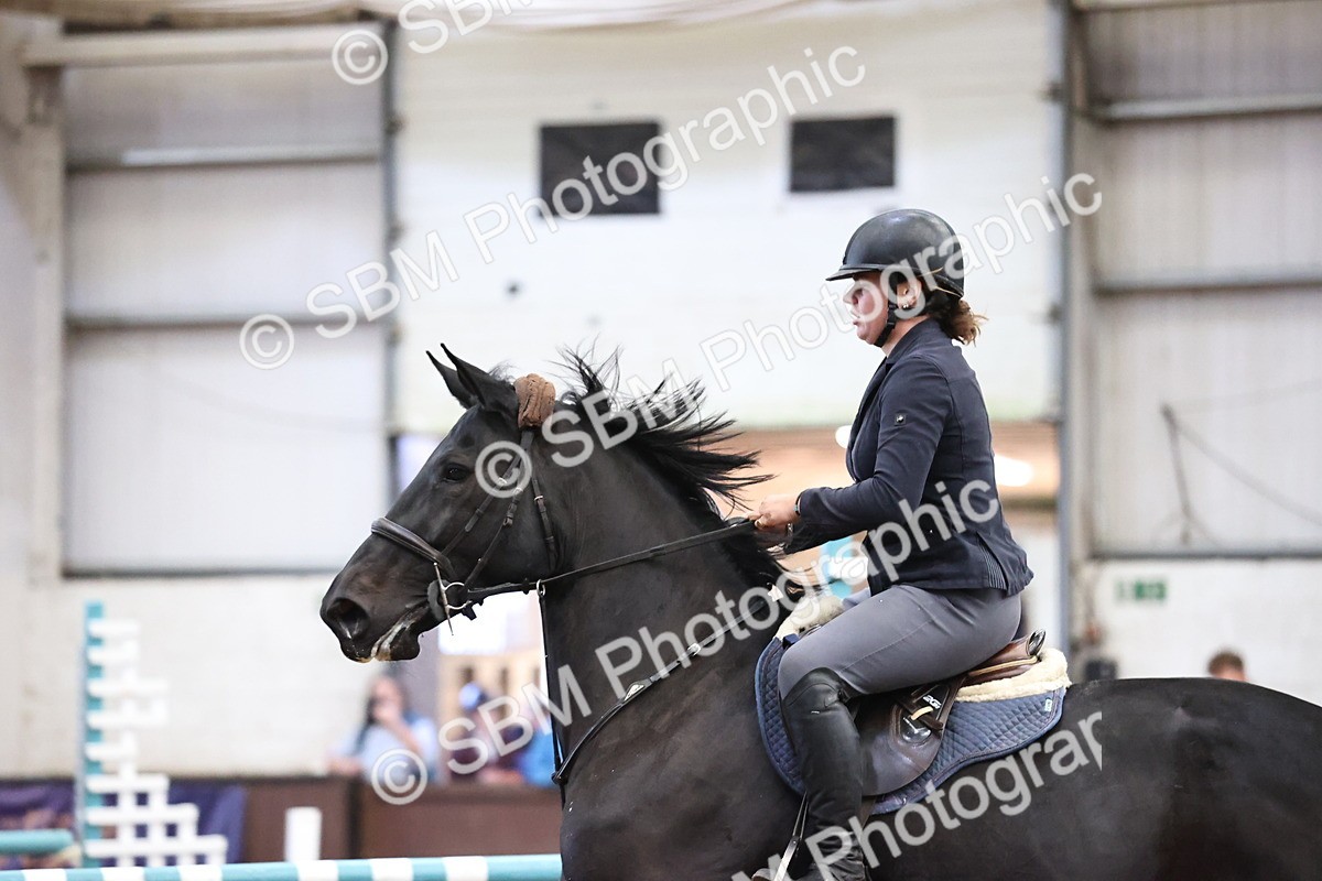 SBM_003301 - Class 11 - Senior Newcomers 1.10m