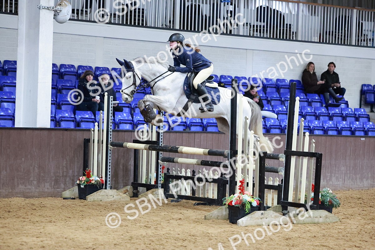 SBM_007654 - Class 24 - Nupafeed Supplements Senior Discovery/ 1m Open