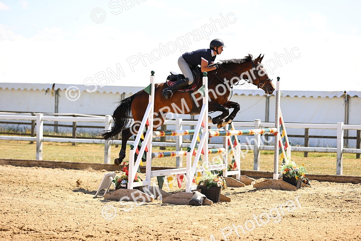 SBM_015028 - Class 15 - Senior Newcomers - 1.10m Open